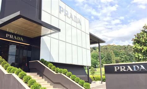 polo prada novara assunzioni|Prada, 400 nuovi posti di lavoro negli stabilimenti italiani.